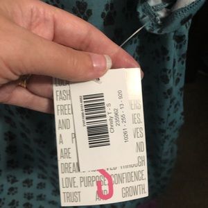 LuLaRoe Tops - LuLaRoe Paw Print Classic T Small NWT LuLaRoe Tops - LuLaRoe Paw Print Classic T Small NWT
